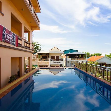 G Eleven Hotel Phnom Penh Ngoại thất bức ảnh