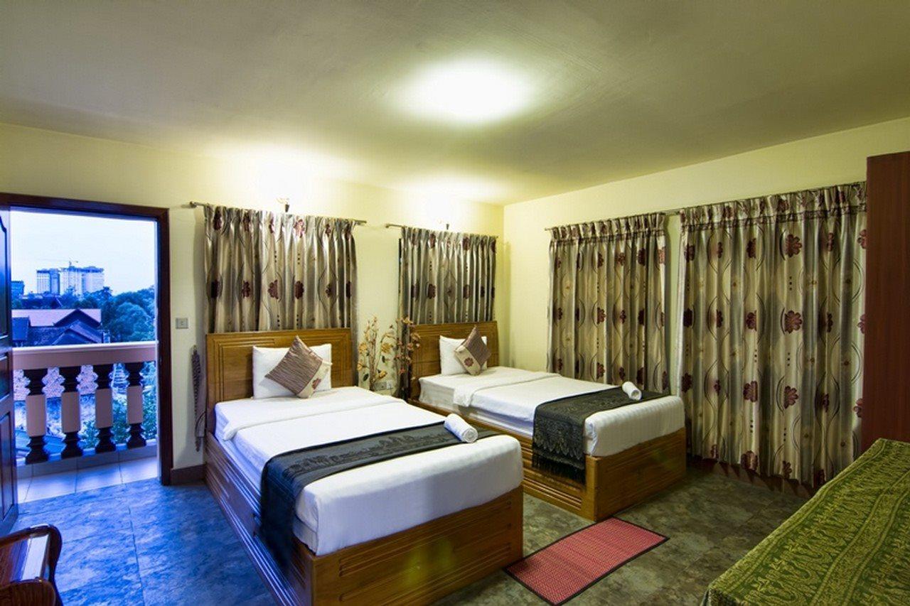 G Eleven Hotel Phnom Penh Ngoại thất bức ảnh