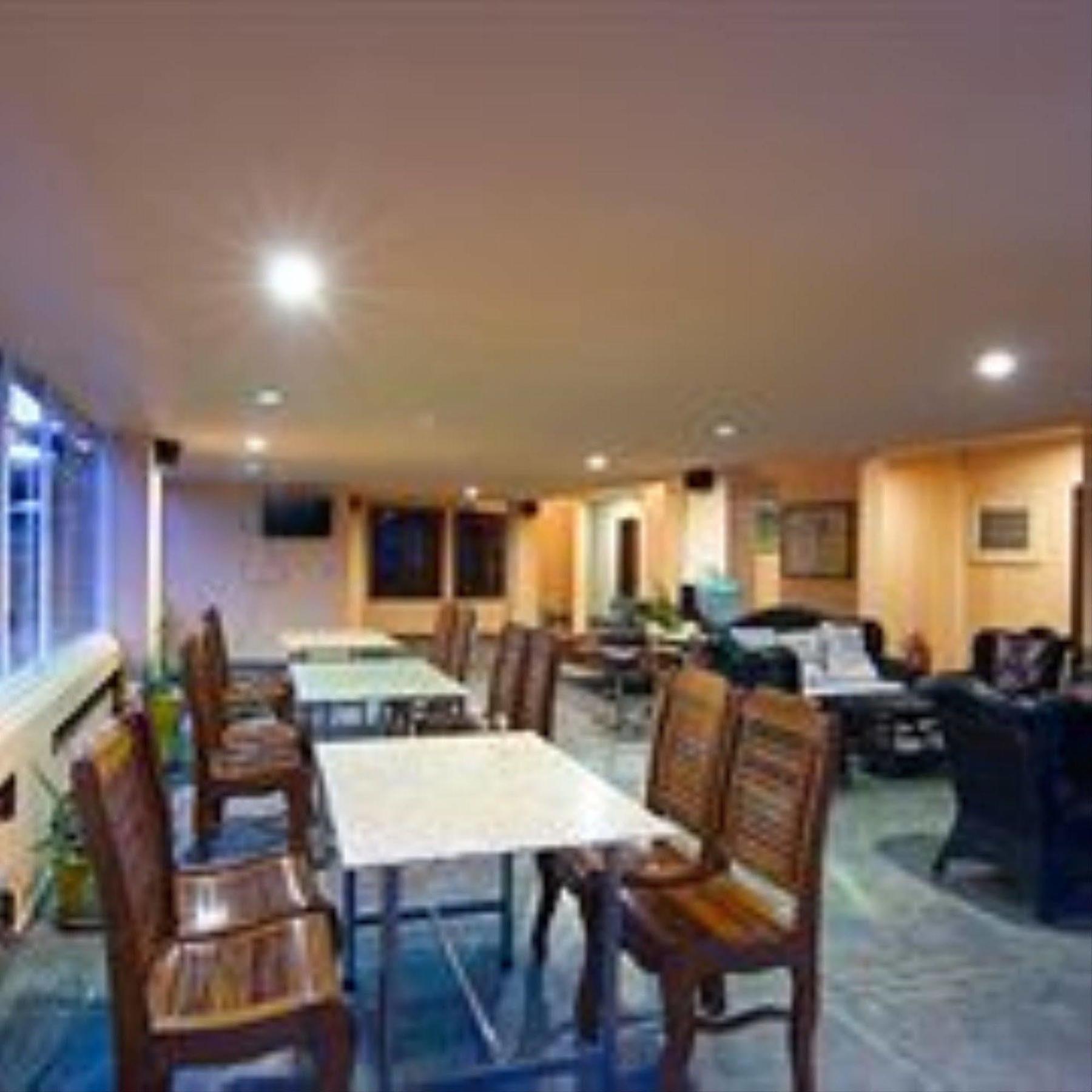G Eleven Hotel Phnom Penh Ngoại thất bức ảnh