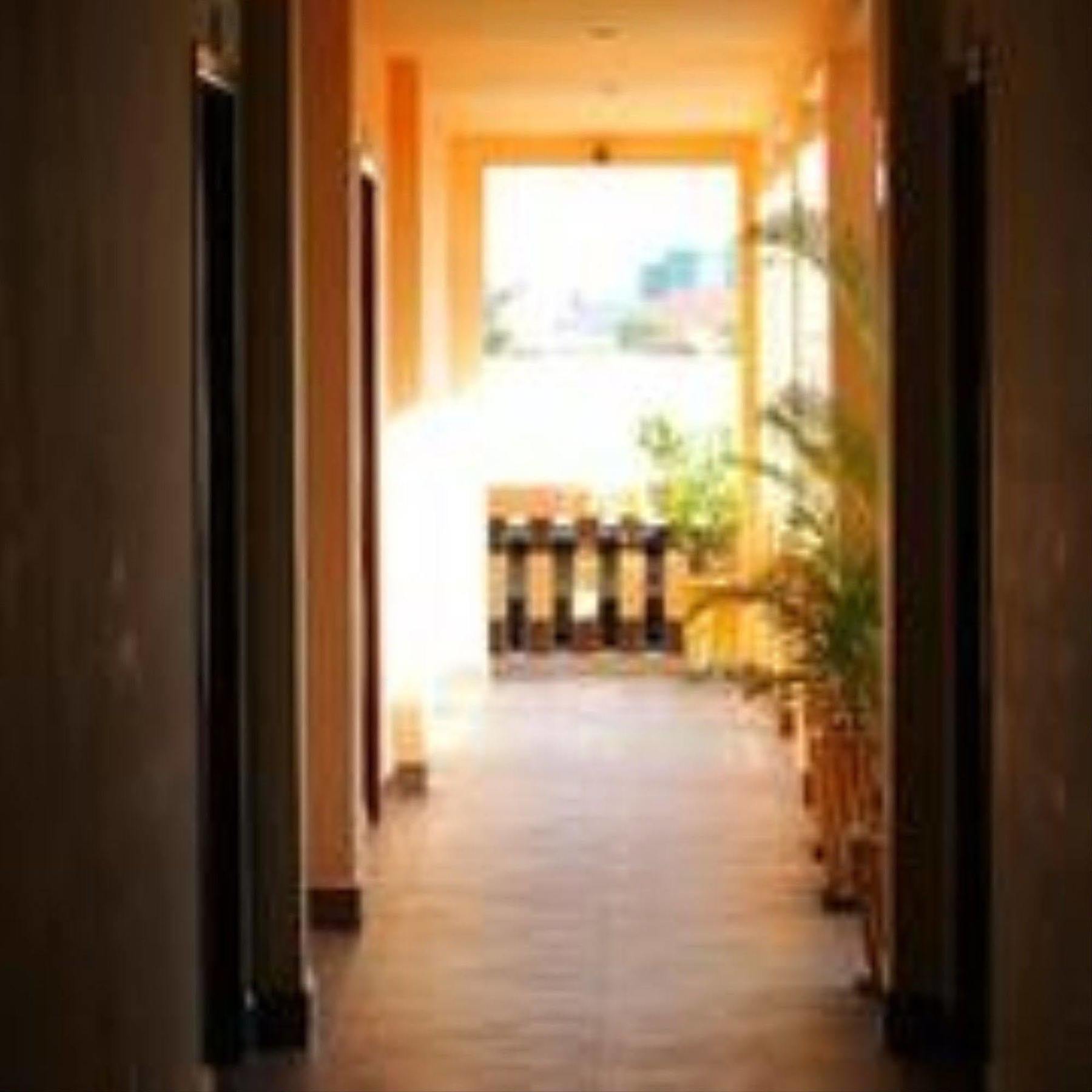 G Eleven Hotel Phnom Penh Ngoại thất bức ảnh