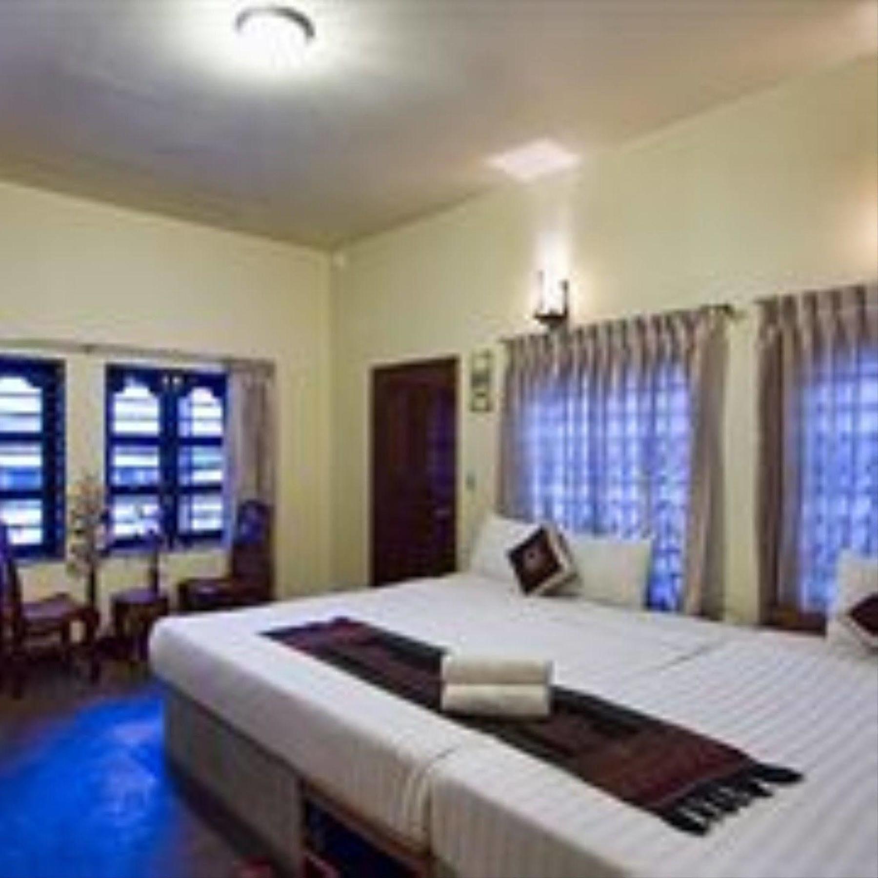 G Eleven Hotel Phnom Penh Ngoại thất bức ảnh