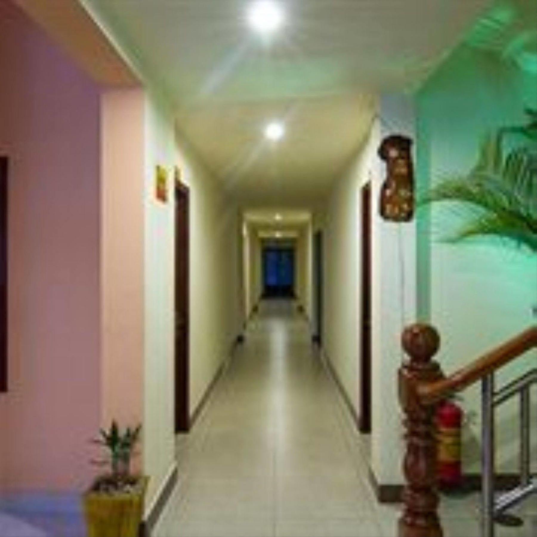 G Eleven Hotel Phnom Penh Ngoại thất bức ảnh